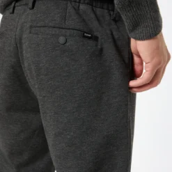 ESPRIT Pantalons Tapered Bandplooibroek Heren Antraciet -Jack & Jones Verkoop 04b3c02534d875fde122e8cd9d3692b8 scaled
