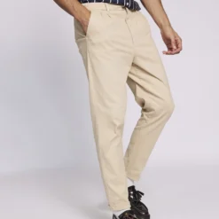 Redefined Rebel Pantalons Regular Bandplooibroek Jacko Heren Wolwit -Jack & Jones Verkoop 1a1826cc7115ac4171d6024f6d87d418 scaled