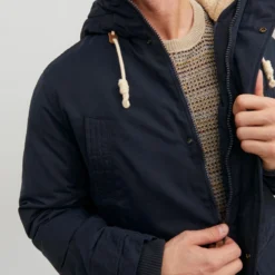 Jack & Jones Parkas Winterparka Mash Heren Navy 13 Jack & Jones Parkas Winterparka Mash Heren Navy -Jack & Jones Verkoop 893107f631652c86961ec73a3ae42b43 scaled