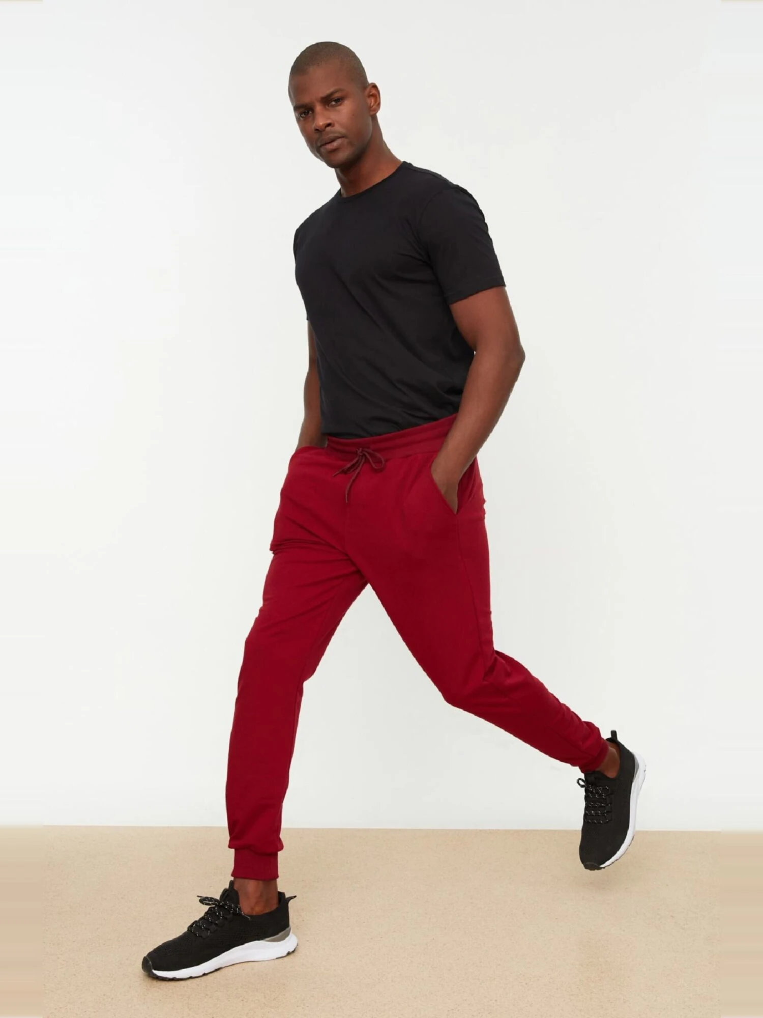 Trendyol Pantalons Tapered Broek Heren Bordeaux 4 Trendyol Pantalons Tapered Broek Heren Bordeaux - Afbeelding 4