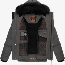 Winterjassen Winterjas Romaan Heren Antraciet 11 Winterjassen Winterjas Romaan Heren Antraciet -Jack & Jones Verkoop 9e9370a604058b1b2ac00a68df679c85