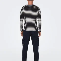 Only & Sons Crewneck Truien Trui KALBY Heren Navy -Jack & Jones Verkoop cb2aac419603c5597ee99ddcee5a04ba scaled